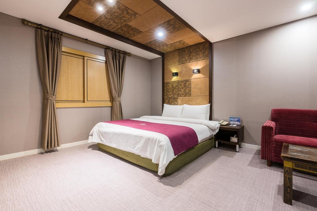 Symphony Hotel Сувон Екстер'єр фото