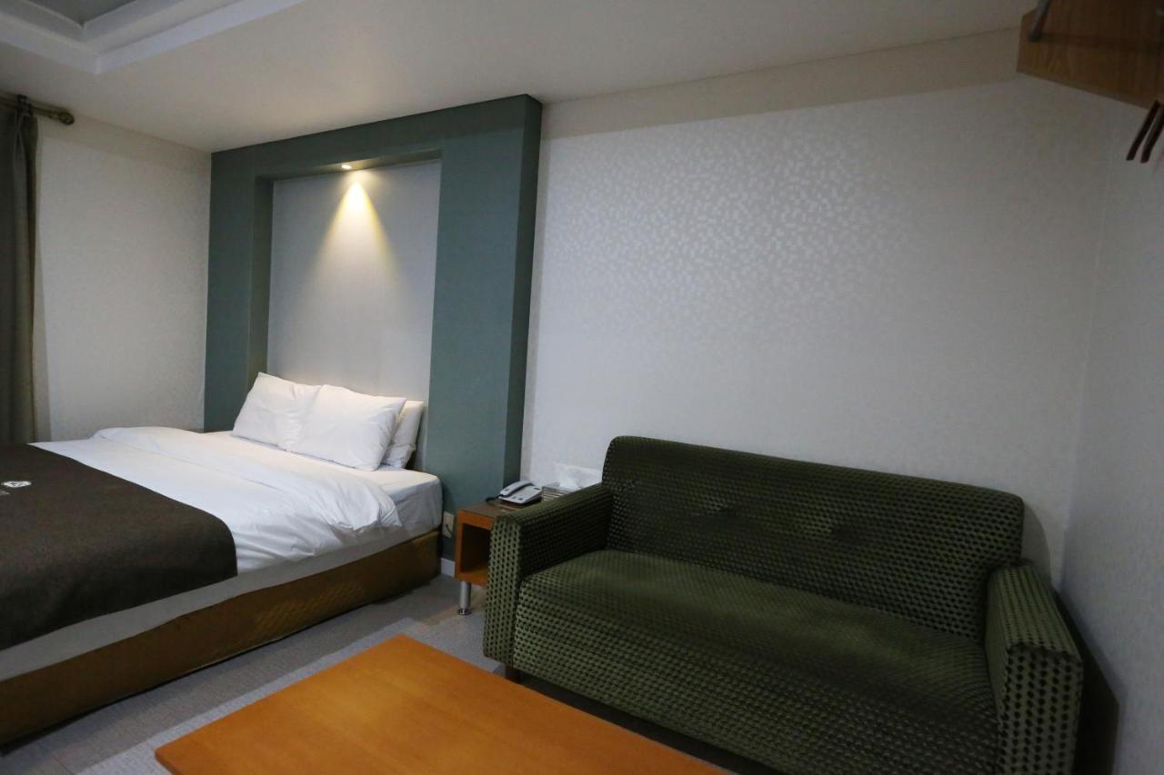 Symphony Hotel Сувон Екстер'єр фото