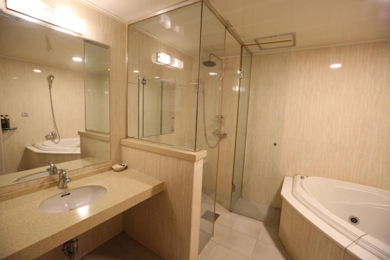 Symphony Hotel Сувон Екстер'єр фото