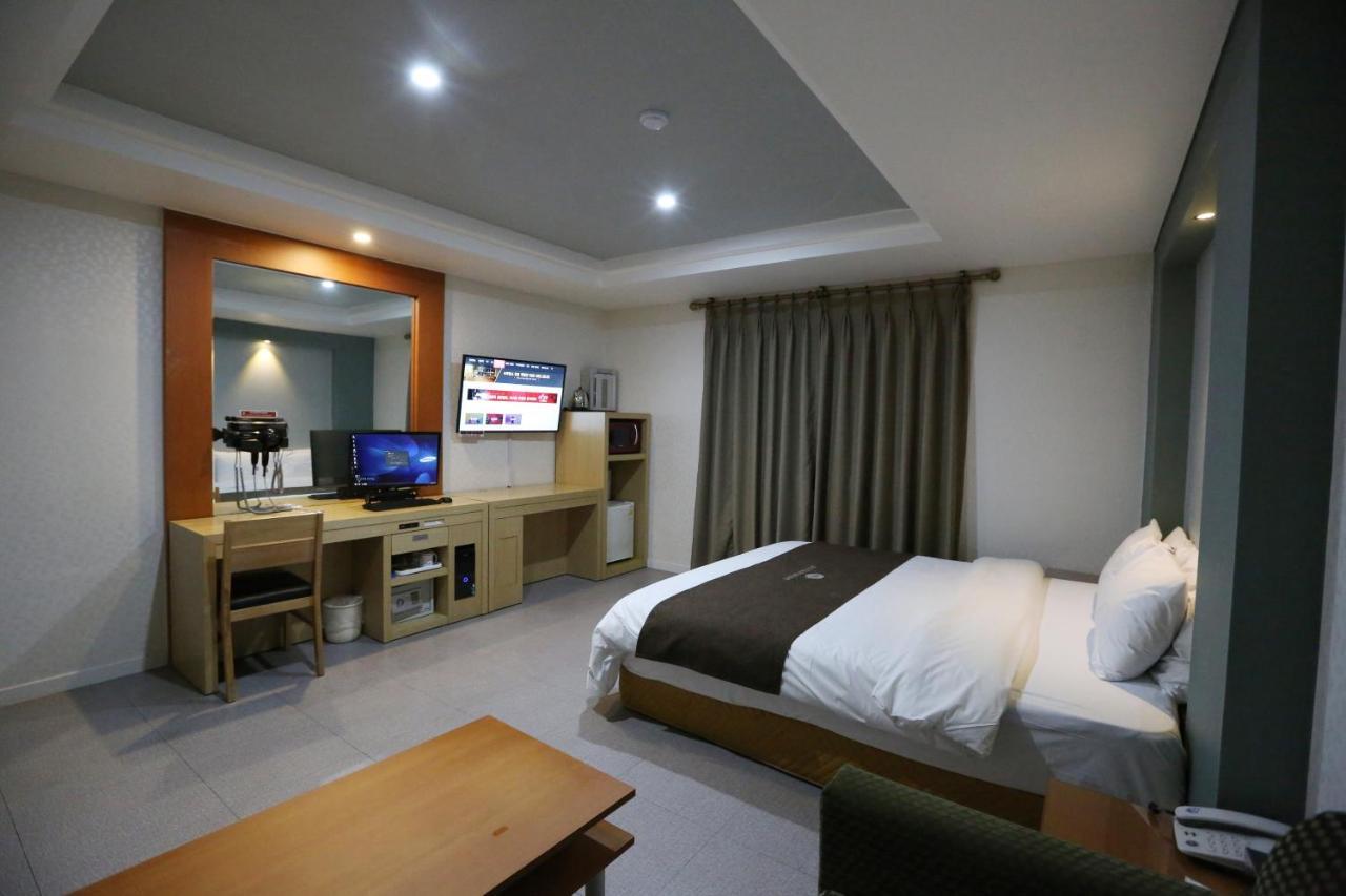Symphony Hotel Сувон Екстер'єр фото