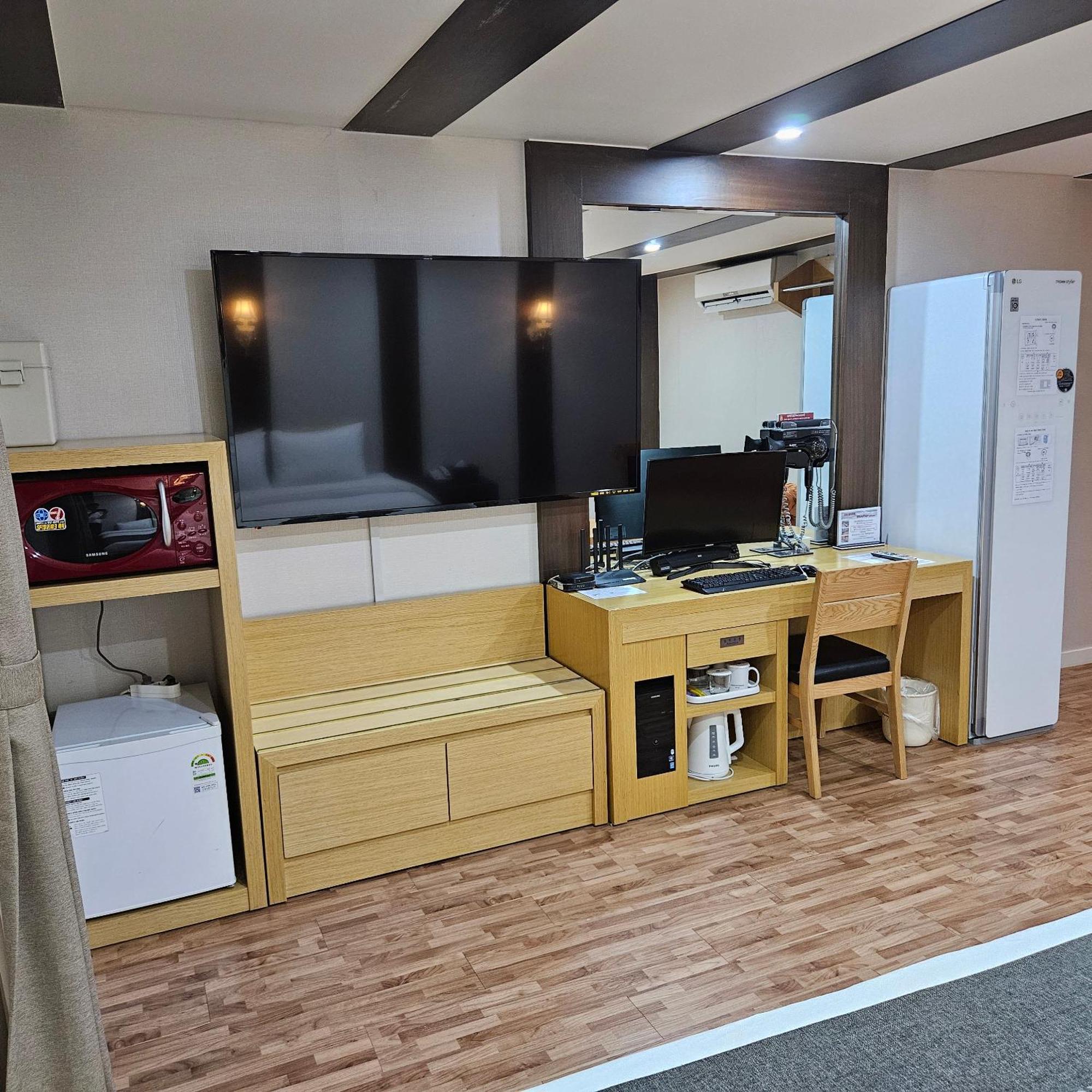 Symphony Hotel Сувон Екстер'єр фото