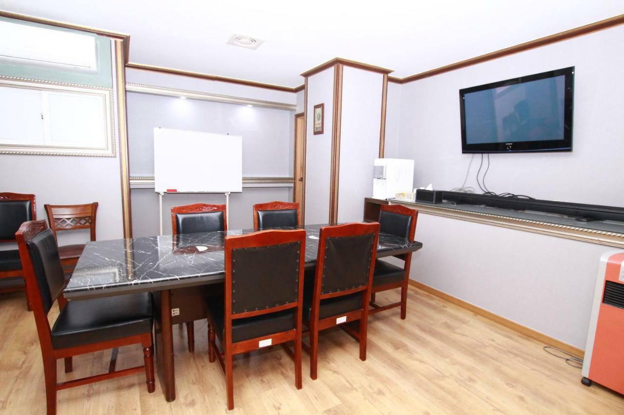 Symphony Hotel Сувон Екстер'єр фото