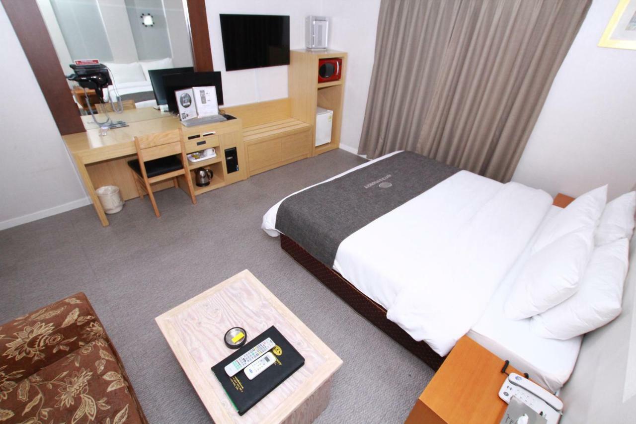 Symphony Hotel Сувон Екстер'єр фото